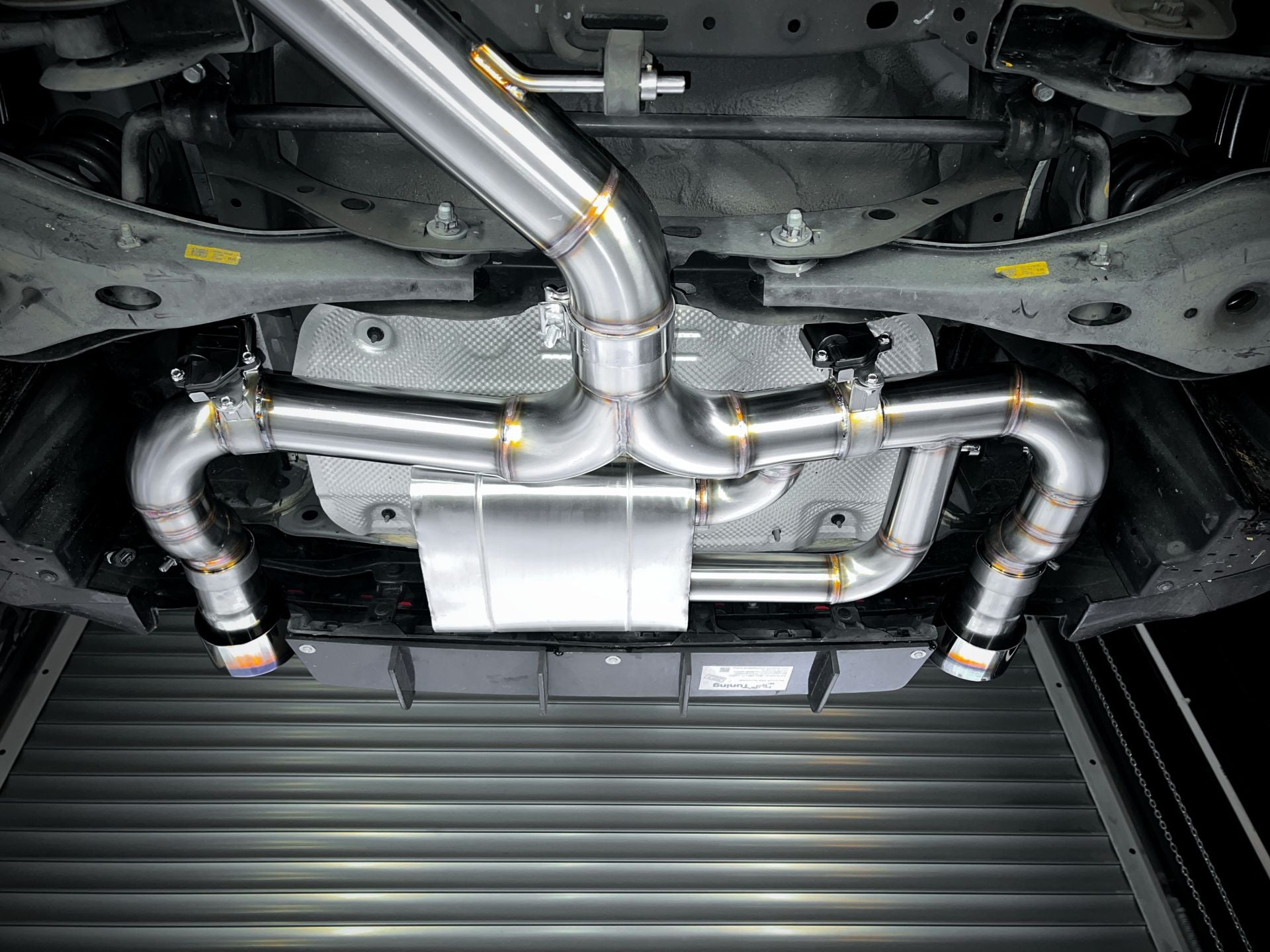 Hurricane 3,5" Abgasanlage für Hyundai i30 N Hatchback Facelift - Konfigurator
